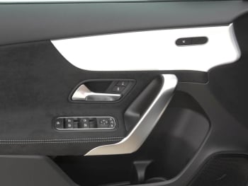 Mercedes-Benz A 180 Kompaktlimousine AMG Night MBUX Navi-Prem.