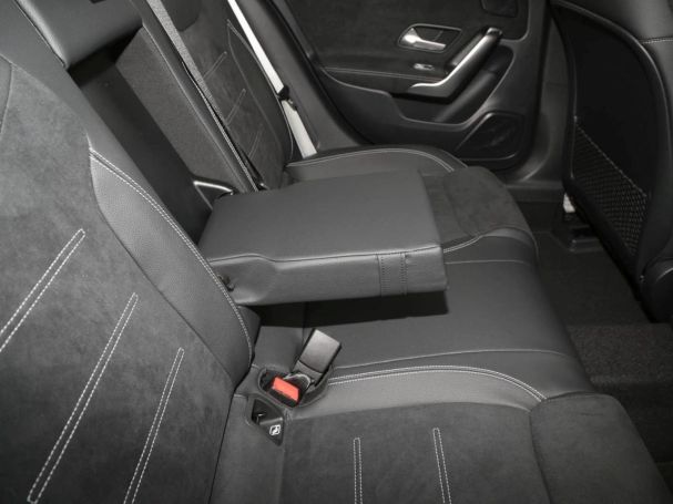 Mercedes-Benz A 180 Kompaktlimousine AMG Night MBUX Navi-Prem. Mercedes-Benz A 180 Kompaktlimousine AMG Night MBUX Navi-Prem.