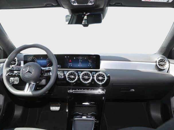 Mercedes-Benz A 180 Kompaktlimousine AMG Night Kamera SpiegelP Mercedes-Benz A 180 Kompaktlimousine AMG Night Kamera SpiegelP