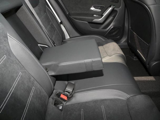 Mercedes-Benz A 180 Kompaktlimousine AMG Night Kamera SpiegelP Mercedes-Benz A 180 Kompaktlimousine AMG Night Kamera SpiegelP
