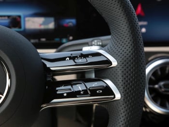 Mercedes-Benz A 180 Kompaktlimousine AMG Night Kamera SpiegelP