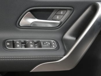 Mercedes-Benz A 180 Kompaktlimousine Progressive MBUX Navi LED