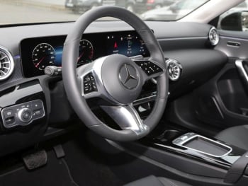 Mercedes-Benz A 180 Kompaktlimousine Progressive MBUX Navi 