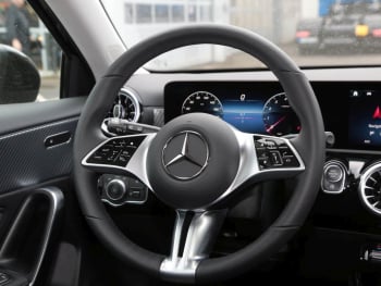 Mercedes-Benz A 180 Kompaktlimousine Progressive MBUX Navi 