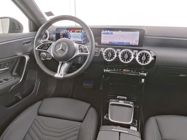 Mercedes-Benz A 180 Progressive Night Navi Kamera Spiegel-Paket Mercedes-Benz A 180 Progressive Night Navi Kamera Spiegel-Paket