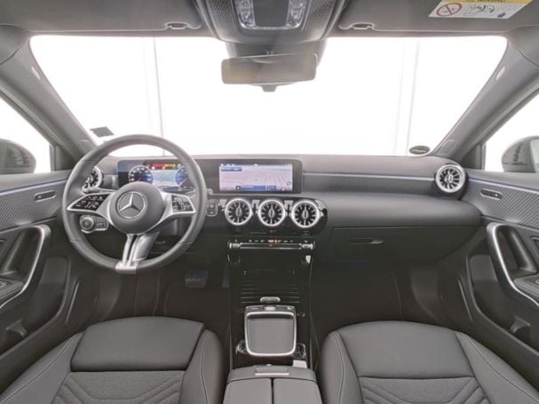 Mercedes-Benz A 180 Progressive Night Navi Kamera Spiegel-Paket Mercedes-Benz A 180 Progressive Night Navi Kamera Spiegel-Paket