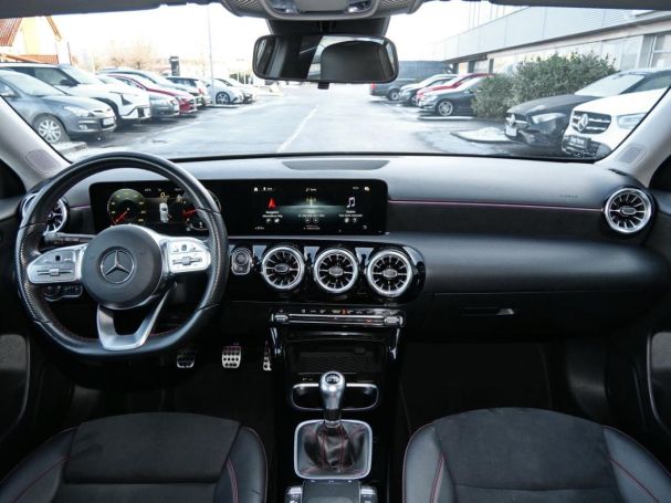 Mercedes-Benz A 180  AMG MBUX Navi Smartphone-Integration