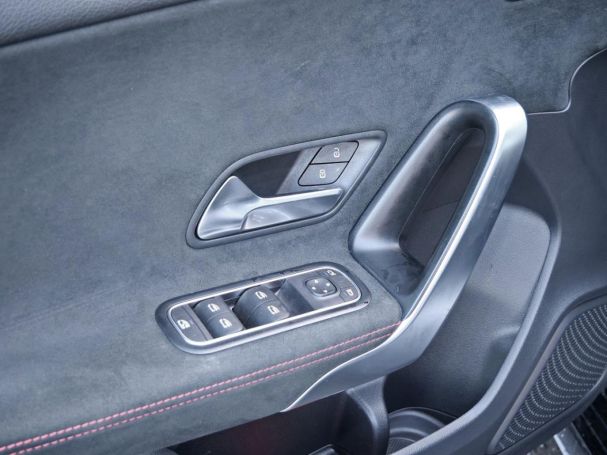 Mercedes-Benz A 180  AMG MBUX Navi Smartphone-Integration