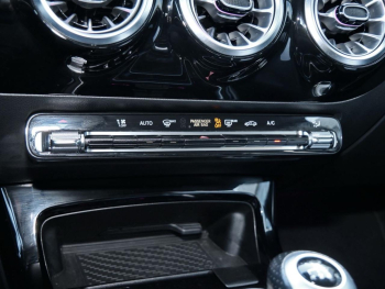 Mercedes-Benz A 180  AMG MBUX Navi Smartphone-Integration