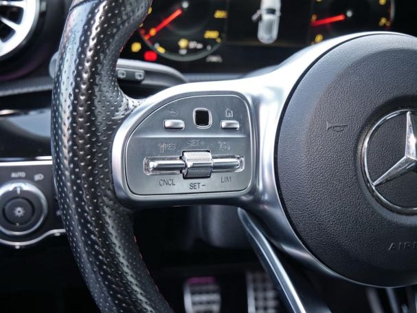 Mercedes-Benz A 180  AMG MBUX Navi Smartphone-Integration