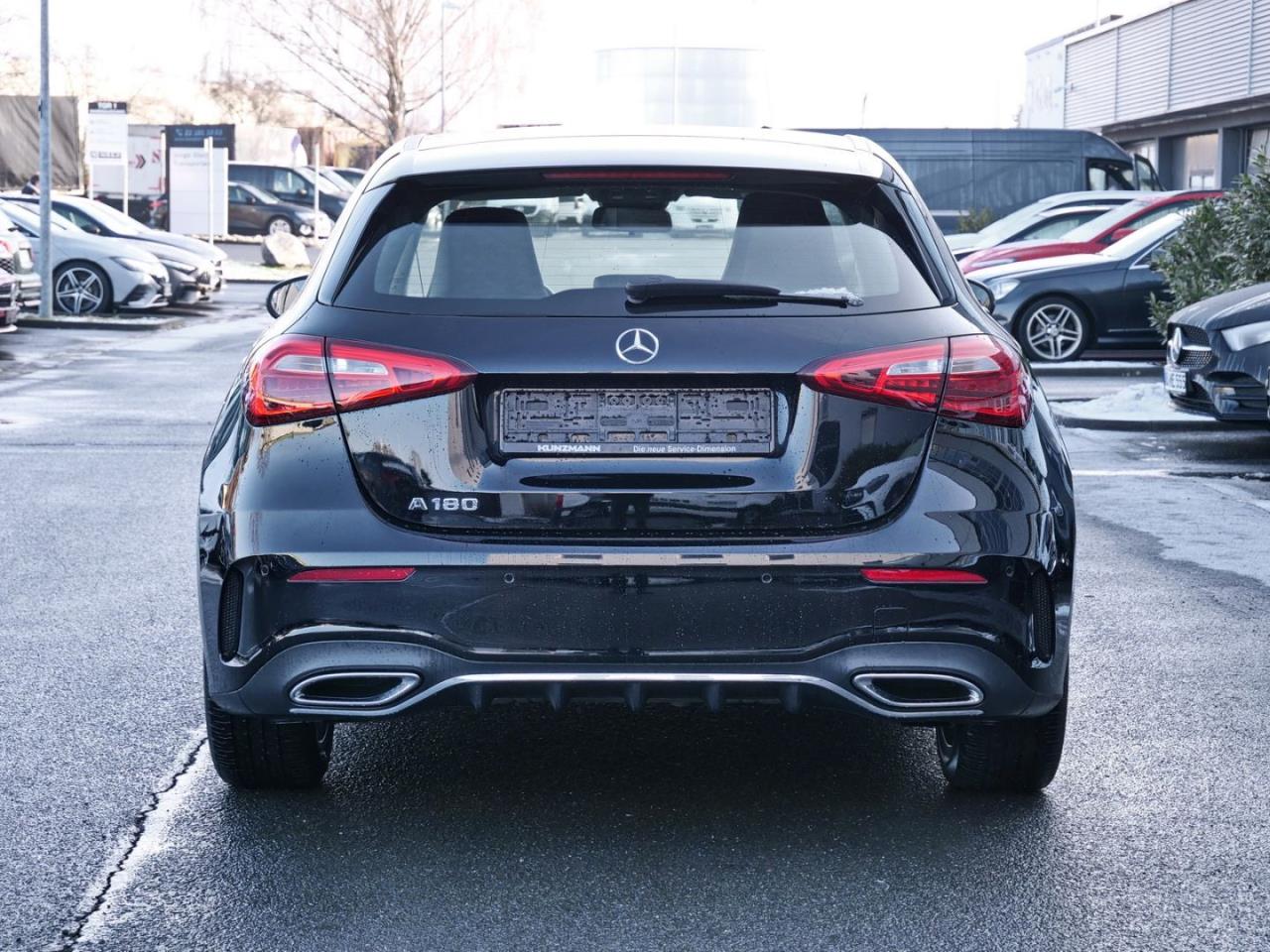 Mercedes-Benz A 180  AMG MBUX Navi Smartphone-Integration