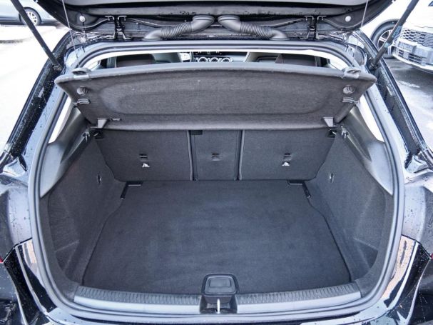 Mercedes-Benz A 180  AMG MBUX Navi Smartphone-Integration