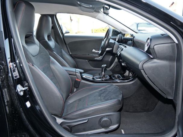 Mercedes-Benz A 180  AMG MBUX Navi Smartphone-Integration