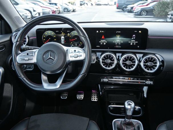 Mercedes-Benz A 180  AMG MBUX Navi Smartphone-Integration