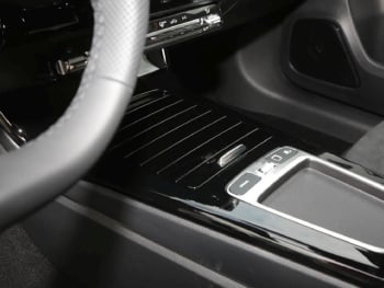 Mercedes-Benz A 200 d Kompaktlimousine AMG Night Navi Kamera