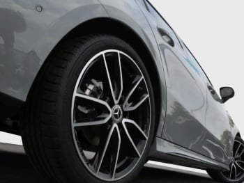 Mercedes-Benz A 200 d Kompaktlimousine AMG Night Navi Kamera
