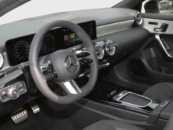Mercedes-Benz A 200 d Kompaktlimousine AMG Night Navi Kamera