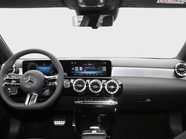 Mercedes-Benz A 200 d Kompaktlimousine AMG Night Navi Kamera Mercedes-Benz A 200 d Kompaktlimousine AMG Night Navi Kamera