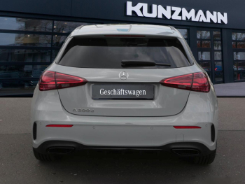 Mercedes-Benz A 200 d Kompaktlimousine AMG Night Navi Kamera
