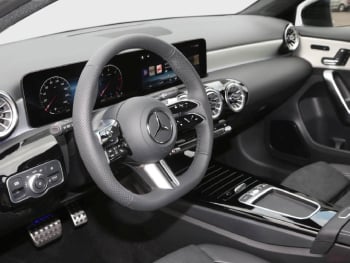 Mercedes-Benz A 200 d Kompaktlimousine AMG Night Navi Kamera