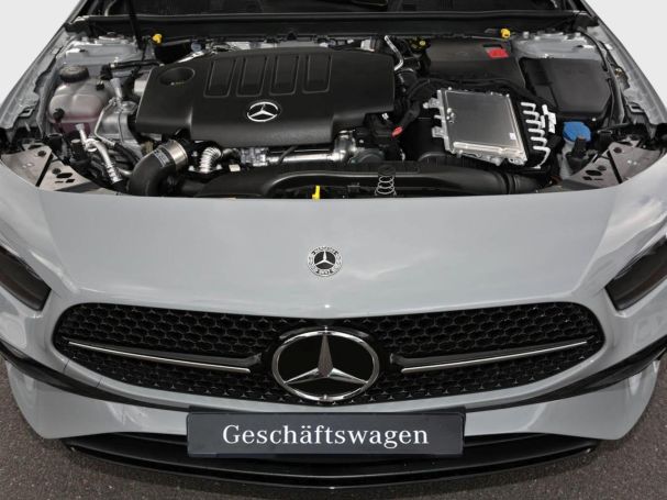 Mercedes-Benz A 200 d Kompaktlimousine AMG Night AHK SHZ Kamera
