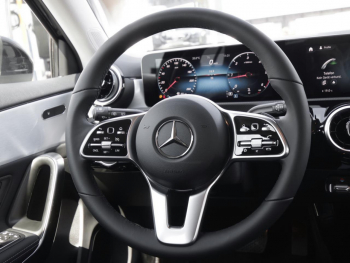 Mercedes-Benz A 200 d Kompaktlimousine Progressive MBUX Navi 
