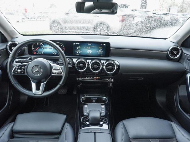 Mercedes-Benz A 200 d Progressive MBUX Navi AHK Kamera Park-P