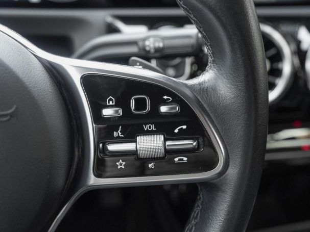 Mercedes-Benz A 200 d Progressive MBUX Navi AHK Kamera Park-P