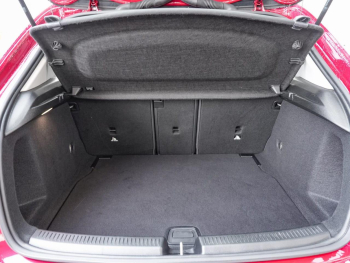 Mercedes-Benz A 200 d Progressive MBUX Navi AHK Kamera Park-P