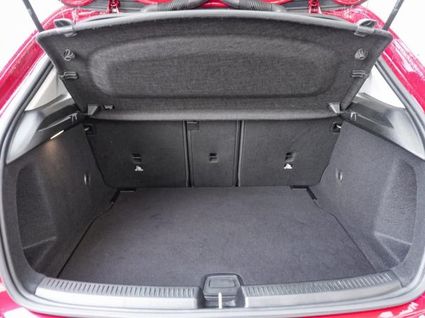 Mercedes-Benz A 200 d Progressive MBUX Navi AHK Kamera Park-P