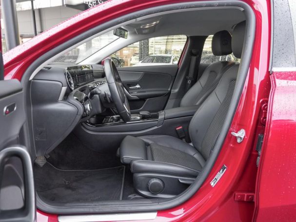 Mercedes-Benz A 200 d Progressive MBUX Navi AHK Kamera Park-P