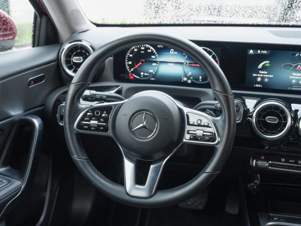 Mercedes-Benz A 200 d Progressive MBUX Navi AHK Kamera Park-P