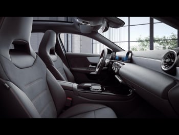 Mercedes-Benz A 200 d  AMG MBUXNavi+ Panorama Kamera SpiegelP