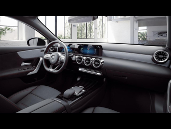 Mercedes-Benz A 200 d  AMG MBUXNavi+ Panorama Kamera SpiegelP