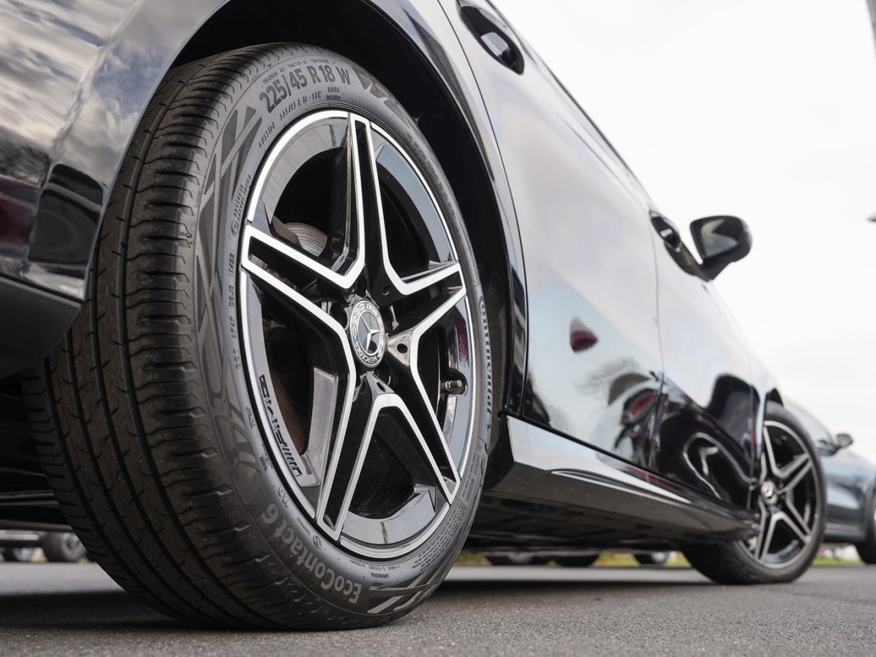 Mercedes-Benz A 200 d  AMG Night MBUXNavi+ Sitzkomfort-P