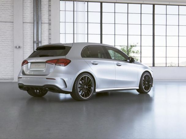 Mercedes-Benz A 200 AMG Night Edition2020 MBUXNavi+ SpiegelP Mercedes-Benz A 200 AMG Night Edition2020 MBUXNavi+ SpiegelP