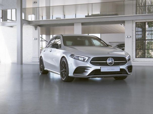 Mercedes-Benz A 200 AMG Night Edition2020 MBUXNavi+ SpiegelP Mercedes-Benz A 200 AMG Night Edition2020 MBUXNavi+ SpiegelP