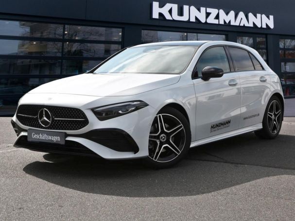 Mercedes-Benz A 200 Kompaktlimousine AMG Night MBUX Panorama