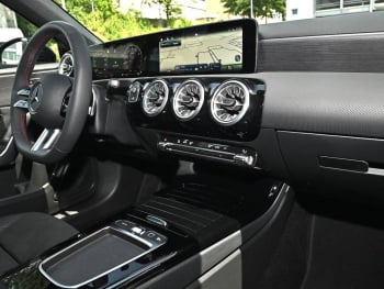 Mercedes-Benz A 200 Kompaktlimousine AMG Night Navi AHK Kamera