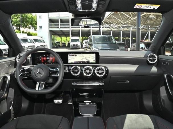 Mercedes-Benz A 200 Kompaktlimousine AMG Night Navi AHK Kamera Mercedes-Benz A 200 Kompaktlimousine AMG Night Navi AHK Kamera