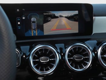 Mercedes-Benz A 200 Kompaktlimousine AMG Night Navi AHK Kamera