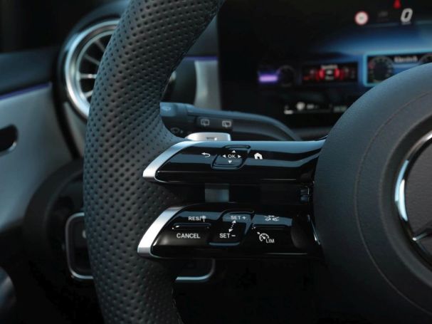 Mercedes-Benz A 200 Kompaktlimousine AMG Night Navi AHK Kamera