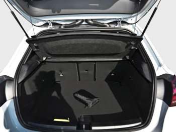 Mercedes-Benz A 200 Kompaktlimousine AMG Night Navi AHK Kamera