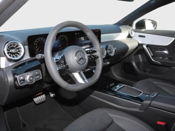 Mercedes-Benz A 200 Kompaktlimousine AMG Night Navi AHK Kamera