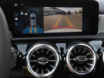 Mercedes-Benz A 200 Kompaktlimousine AMG Night AHK Kamera