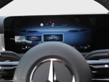 Mercedes-Benz A 200 Kompaktlimousine AMG Night AHK Kamera