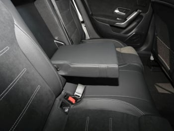 Mercedes-Benz A 200 Kompaktlimousine AMG Night AHK Kamera