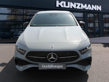 Mercedes-Benz A 200 Kompaktlimousine AMG Night AHK Kamera