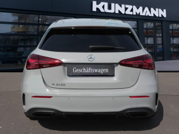 Mercedes-Benz A 200 Kompaktlimousine AMG Night AHK Kamera