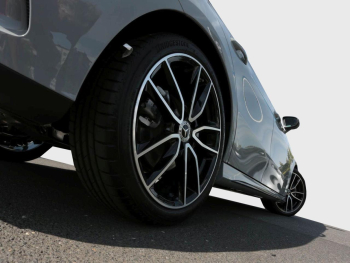 Mercedes-Benz A 200 Kompaktlimousine AMG Night AHK Kamera